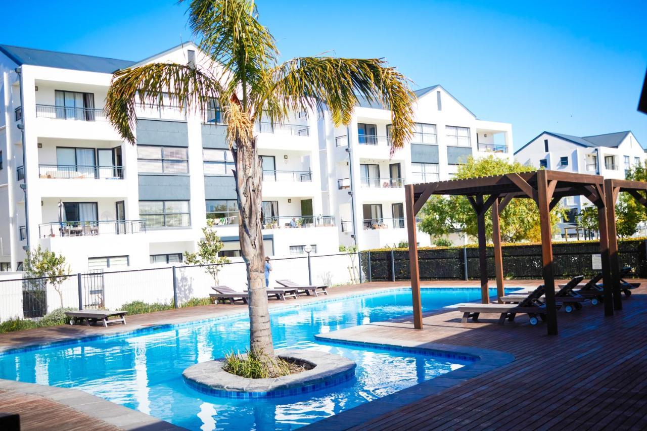 1a - Magical Oasis In Parklands *